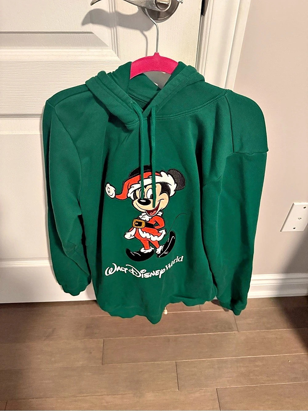 Disney Walt Disney World Santa Mickey Mouse Holiday Pullover Hoodie Walt World